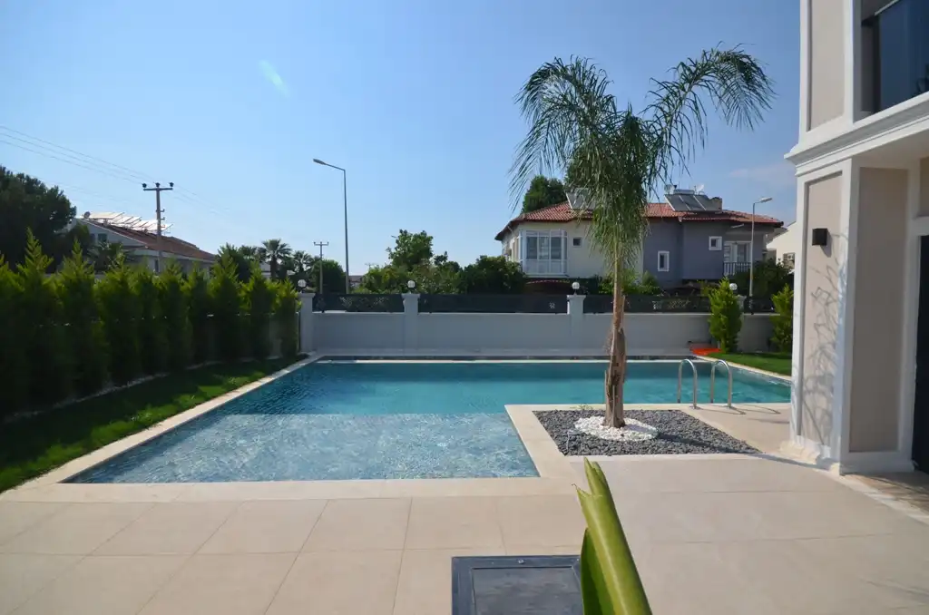 Изображение Стильная новая вилла 4+1 с бассейном в Фетхие